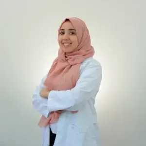 دكتورة أسرار نوح طبيب أسنان عام