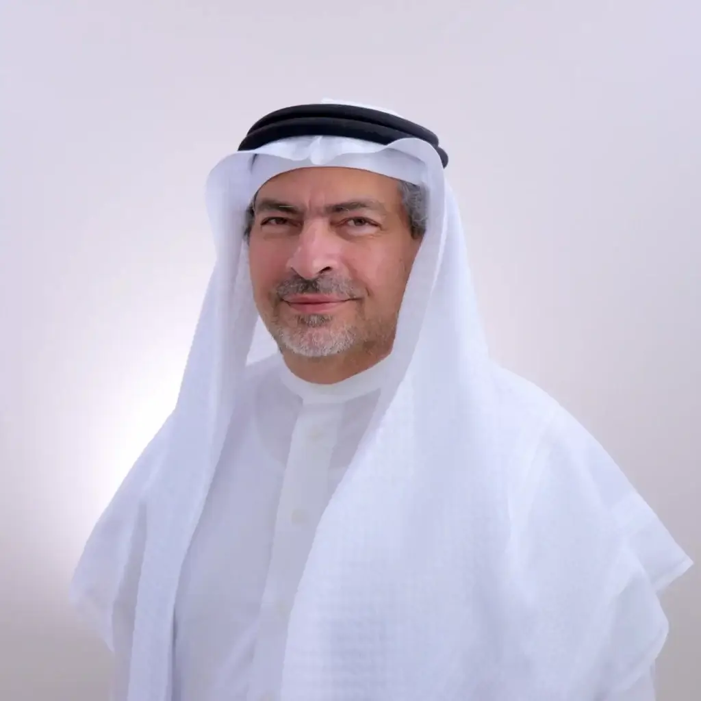 دكتور عدلي أبو الحمايل استشاري جراحة التجميل