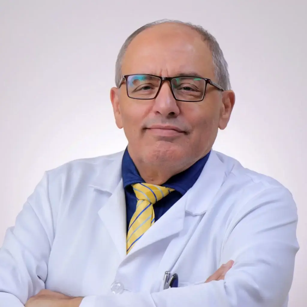 دكتور محمد رفعت مصرجي استشاري الأمراض الباطنية والقلبية
