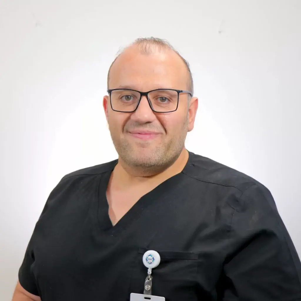 دكتور وائل توفيق استشاري أمراض القلب والقسطرة القلبية