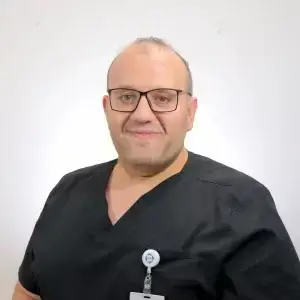 دكتور وائل توفيق استشاري أمراض القلب والقسطرة القلبية