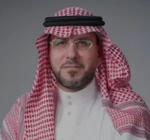 دكتور أيمن أحمد القريقري استشاري أمراض الباطنة